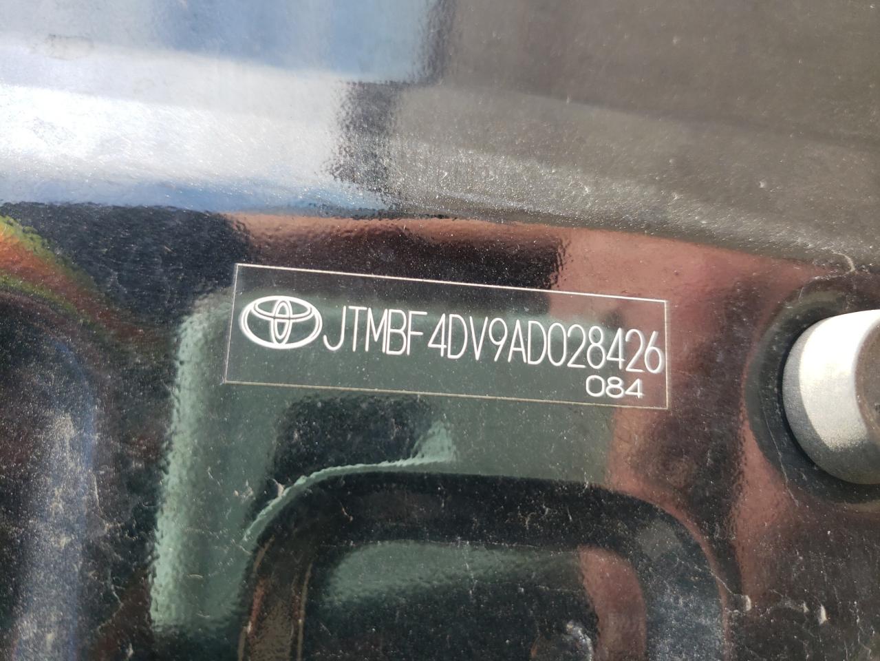 Photo 10 from auction – 2010 TOYOTA RAV4 with VIN JTMBF4DV9AD028426