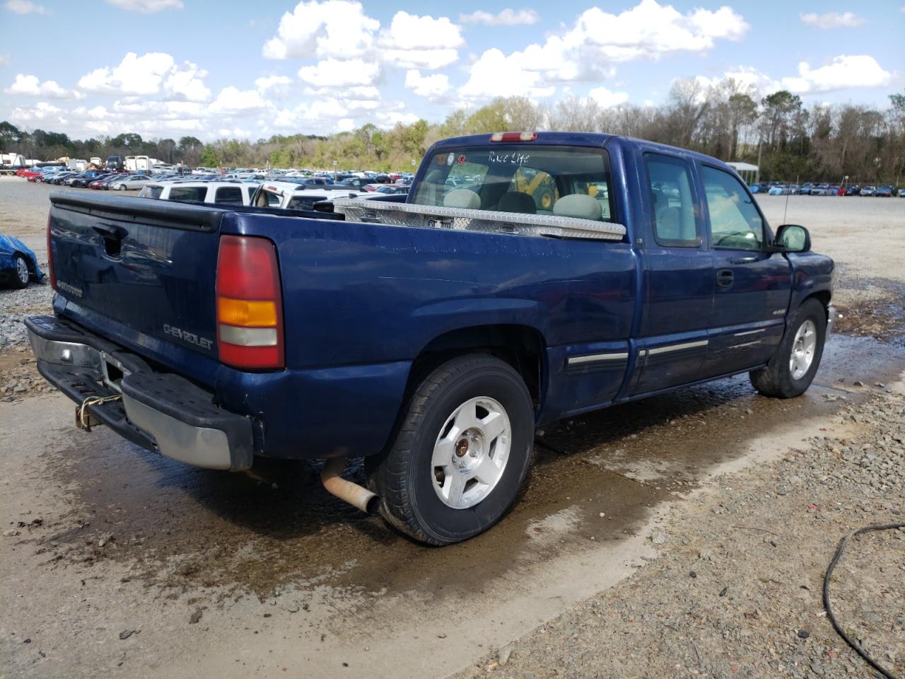 Photo 4 from auction – 2000 CHEVROLET SILVERADO with VIN 2GCEC19V2Y1220841