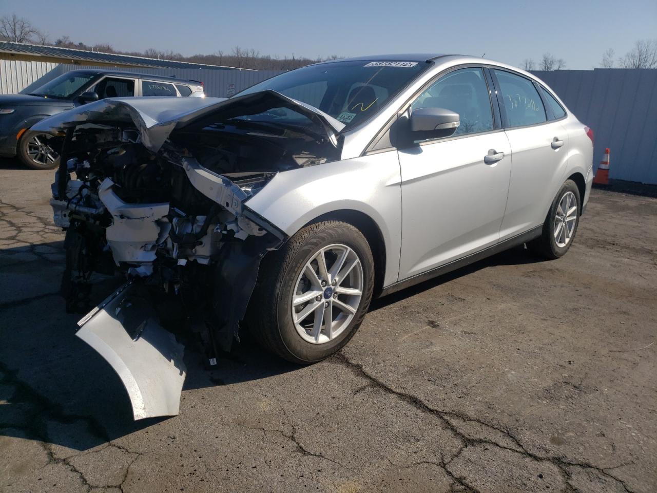 Photo 2 from auction – 2017 FORD FOCUS SE with VIN 1FADP3F27HL316762