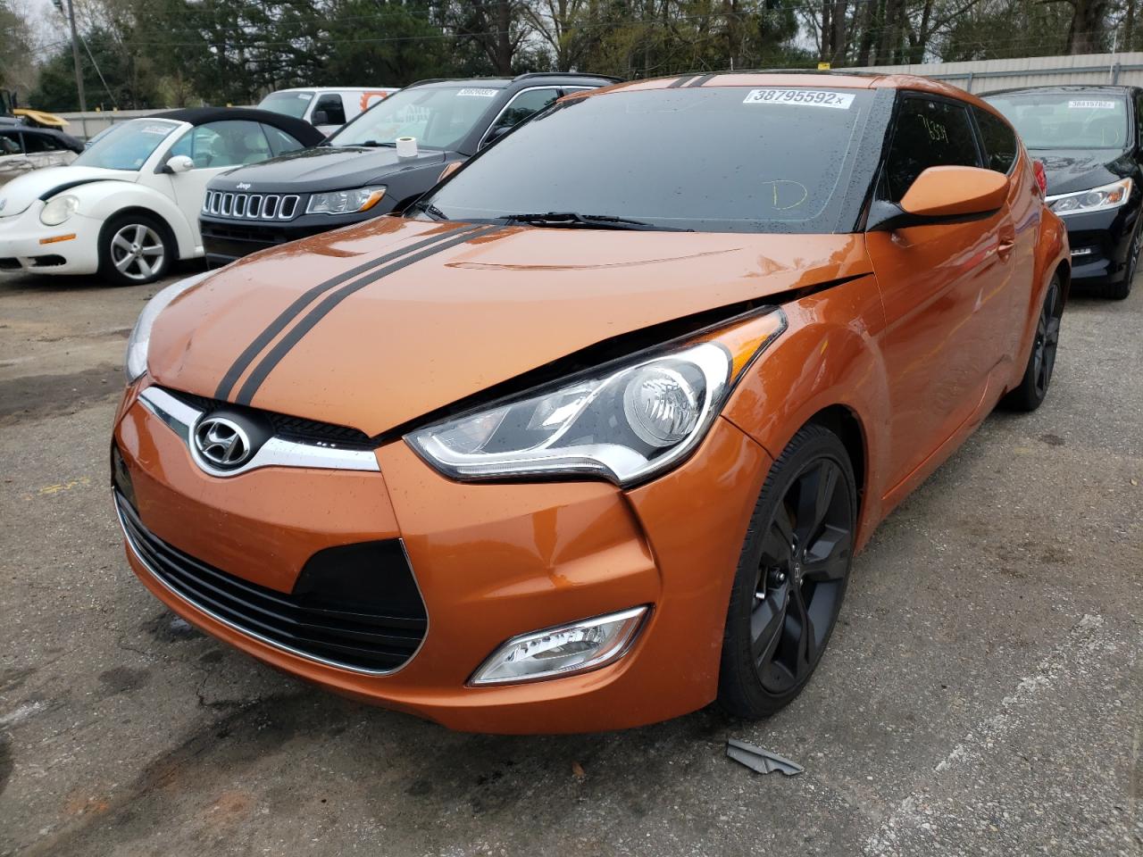 Photo 2 from auction – 2016 HYUNDAI VELOSTER with VIN KMHTC6AD2GU263615