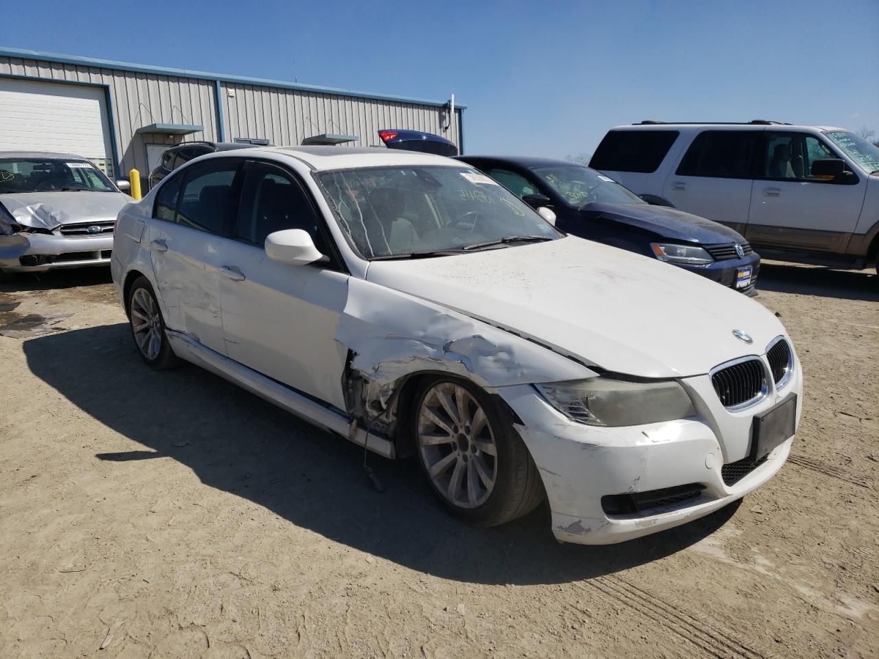 Photo 9 from auction – 2011 BMW 328 I with VIN WBAPH7C52BE723455