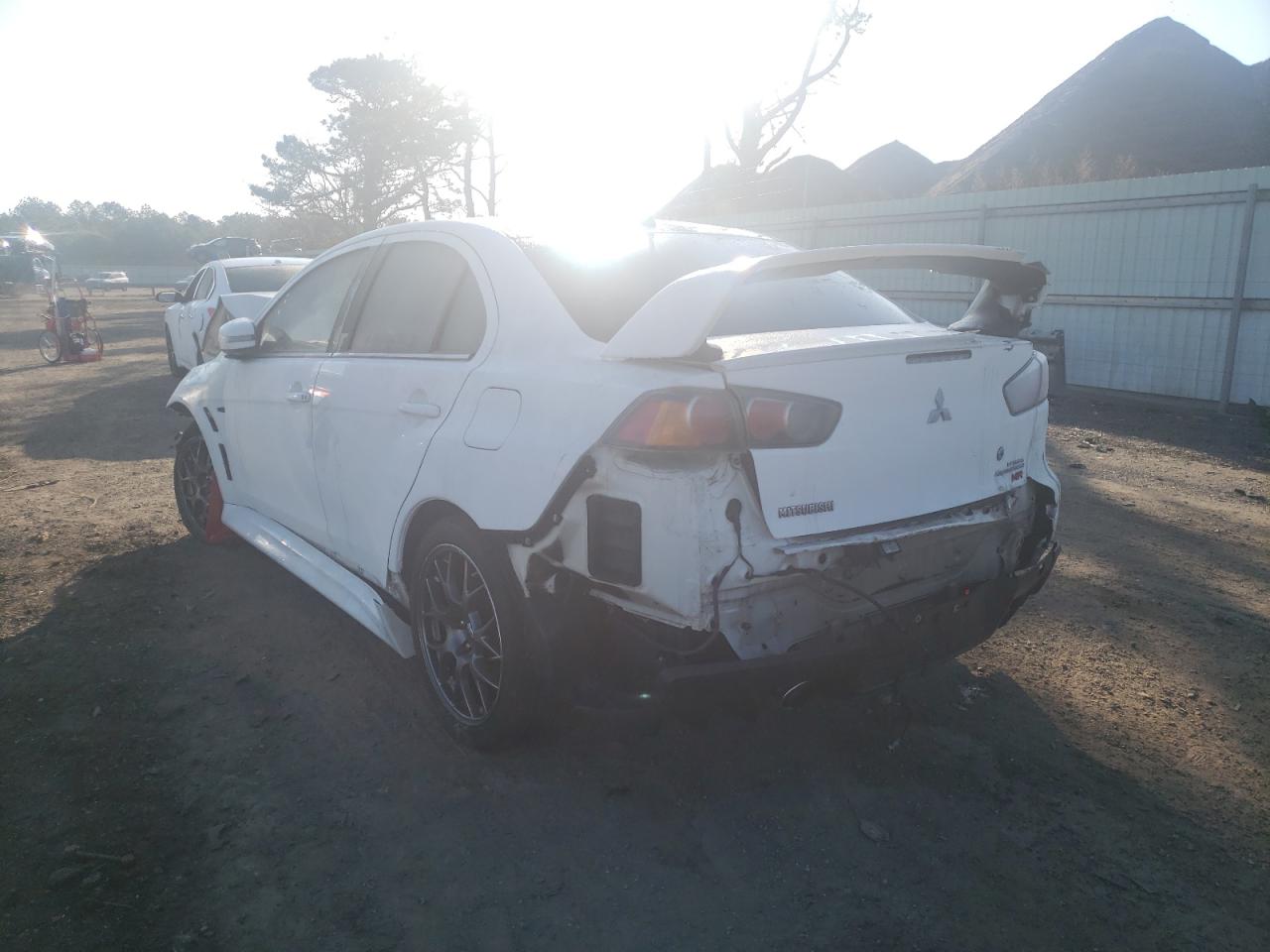 Photo 3 from auction – 2015 MITSUBISHI LANCER EVO with VIN JA32W5FV2FU007491