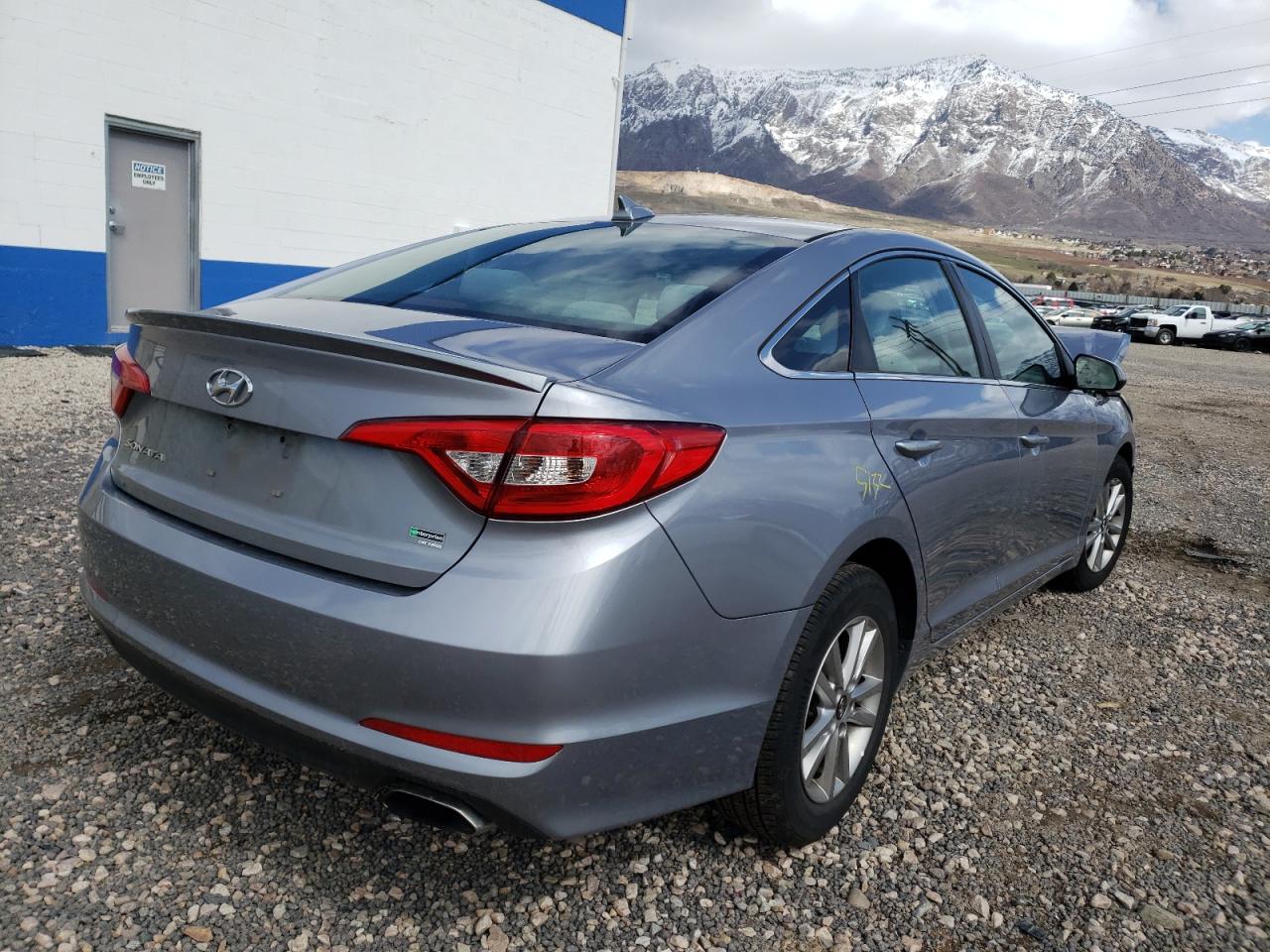 Photo 4 from auction – 2016 HYUNDAI SONATA SE with VIN 5NPE24AF5GH363238