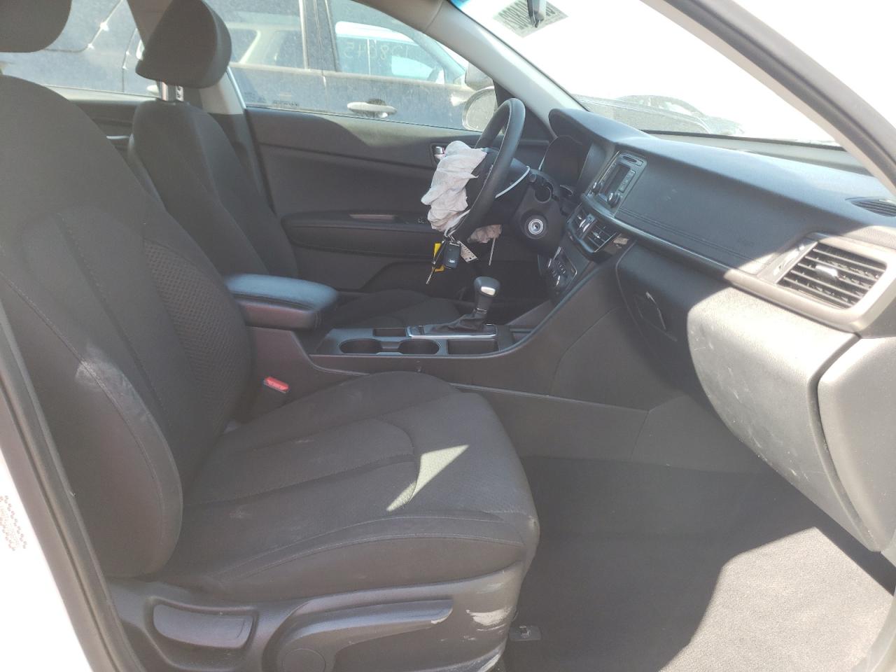 Photo 5 from auction – 2016 KIA OPTIMA LX with VIN KNAGT4L31G5089591