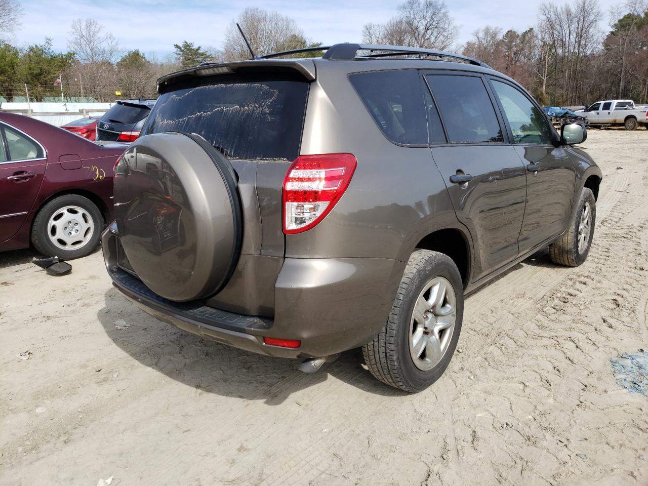 Photo 4 from auction – 2010 TOYOTA RAV4 with VIN 2T3ZF4DV5AW026206