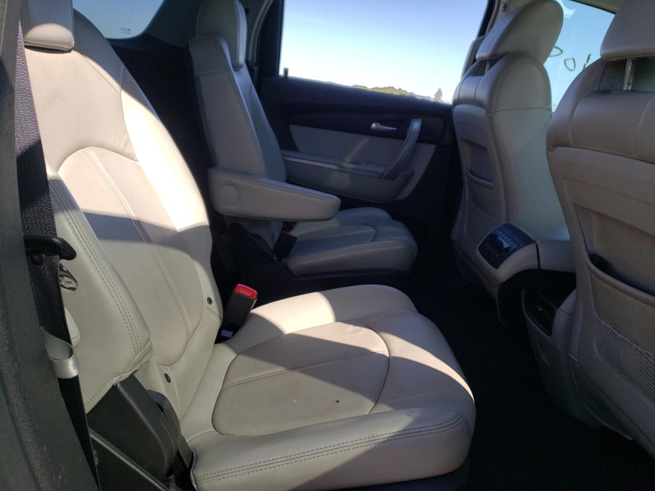 Photo 6 from auction – 2007 GMC ACADIA SLT with VIN 1GKER33787J103861