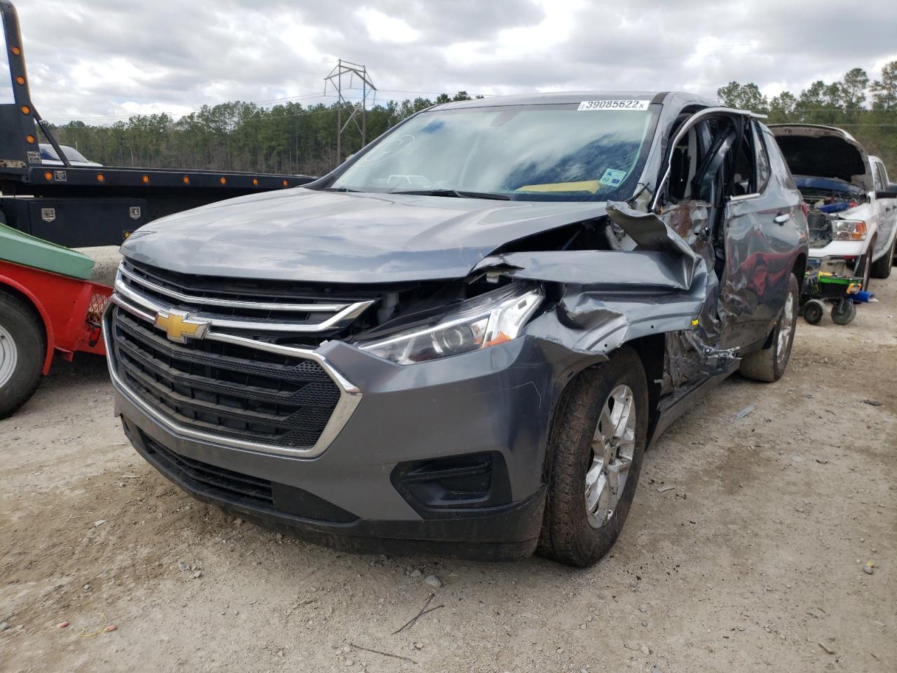 Photo 2 from auction – 2018 CHEVROLET TRAVERSE L with VIN 1GNERFKW4JJ166511