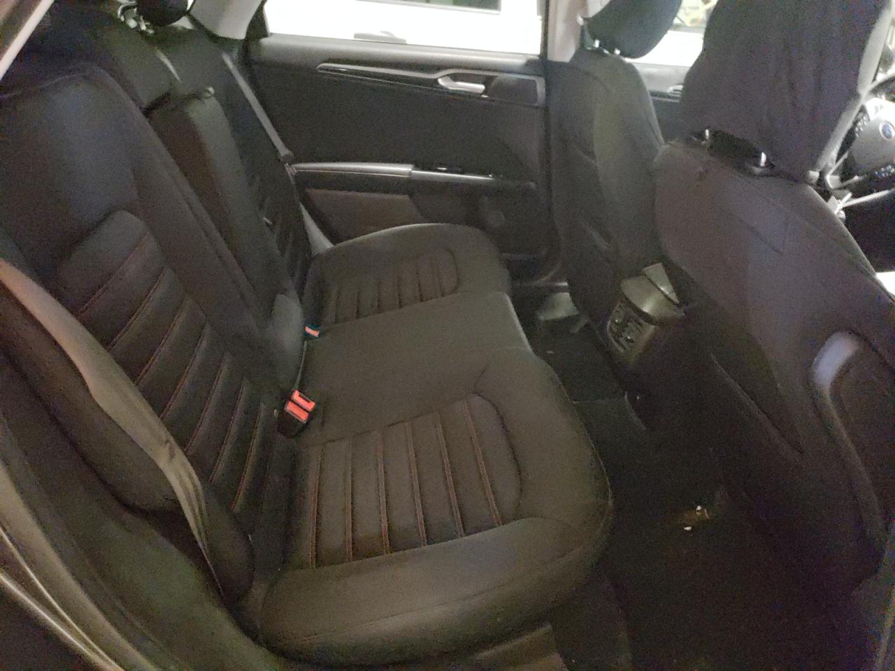 Photo 6 from auction – 2016 FORD FUSION SE with VIN 3FA6P0H95GR325140