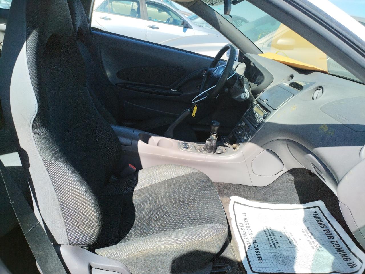 Photo 5 from auction – 2000 TOYOTA CELICA with VIN JTDDR32T5Y0004203