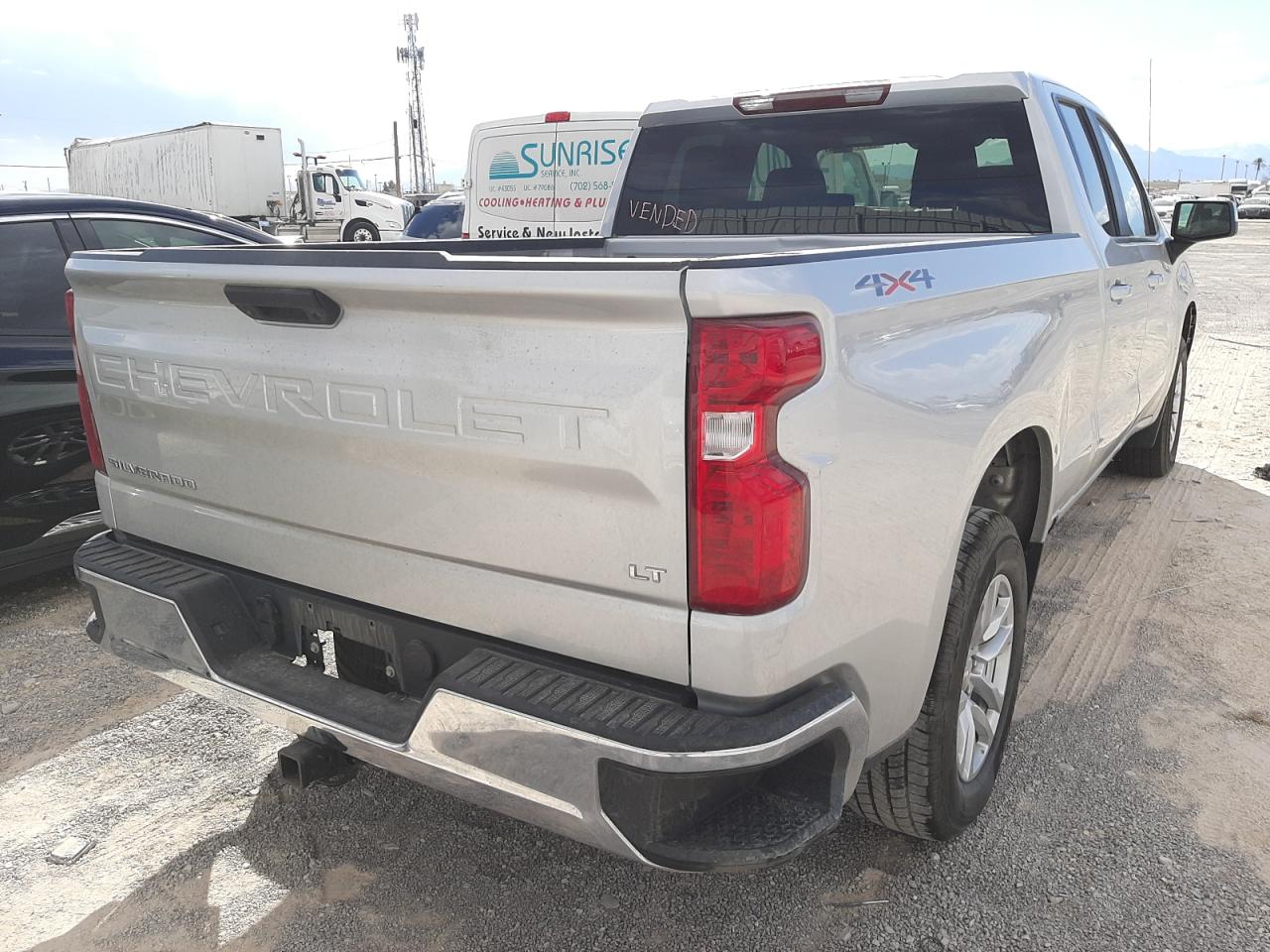 Photo 4 from auction – 2020 CHEVROLET SILVERADO with VIN 1GCRYDEDXLZ156730