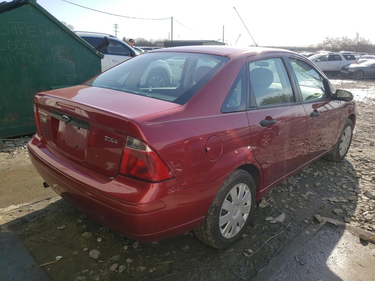 Photo 4 from auction – 2005 FORD FOCUS ZX4 with VIN 1FAFP34N95W199590