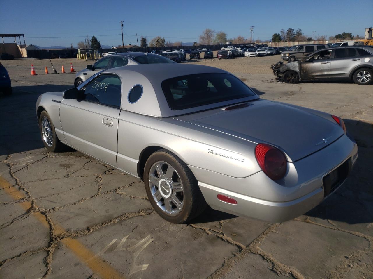 Photo 3 from auction – 2004 FORD THUNDERBIR with VIN 1FAHP60A34Y111651