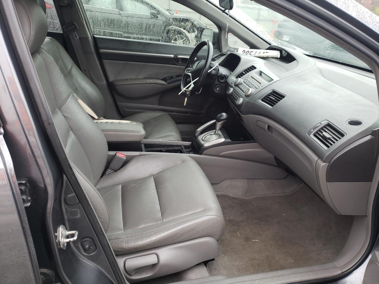 Photo 5 from auction – 2010 HONDA CIVIC EXL with VIN 19XFA1F96AE052261
