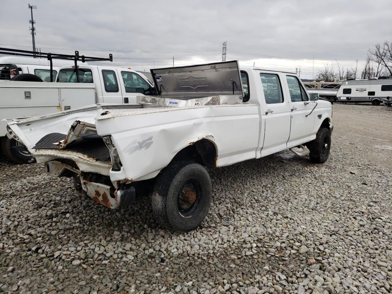 Photo 4 from auction – 1997 FORD F350 with VIN 1FTJW36F2VEA76846