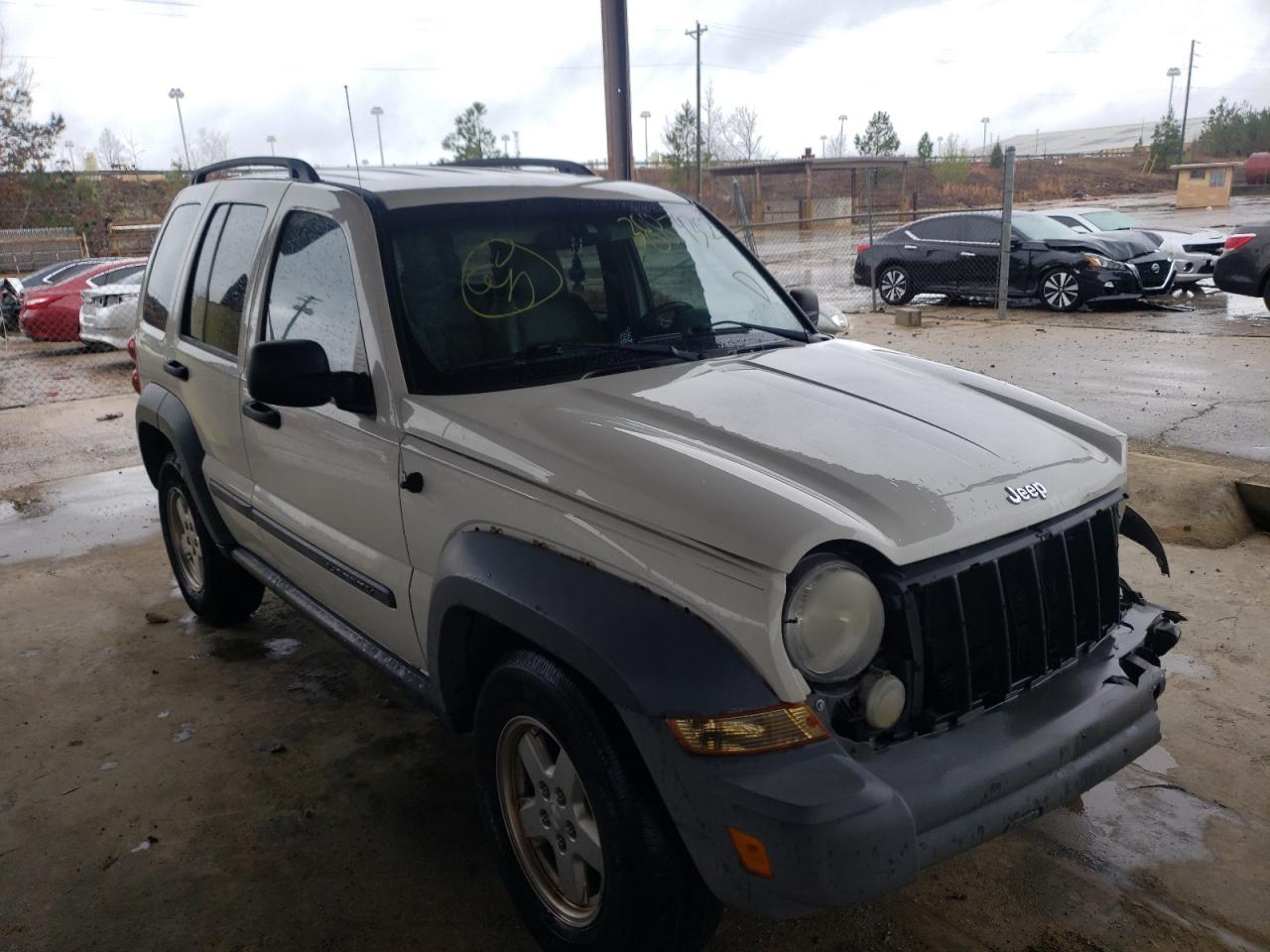 JEEP UK 2005 with VIN 1J4GK48K25W672744 - Photo from auction