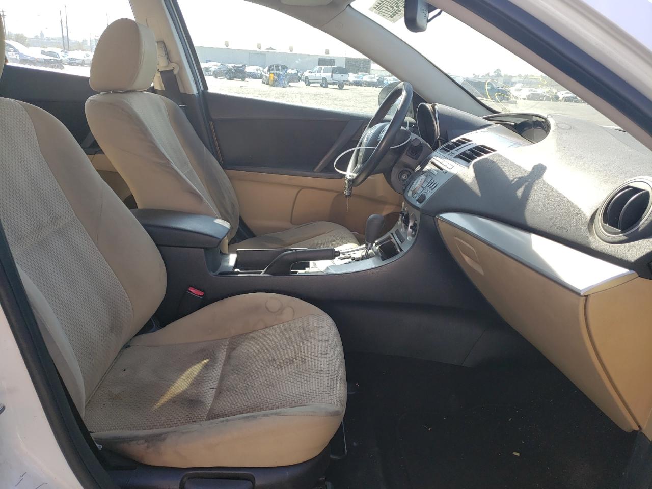 Photo 5 from auction – 2010 MAZDA 3 I with VIN JM1BL1SG5A1190129