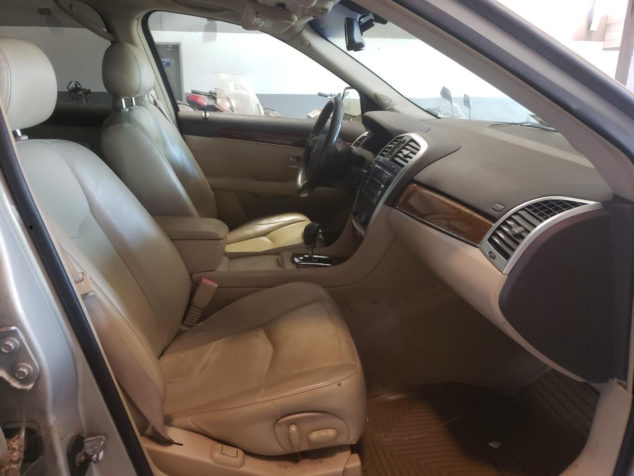 Photo 5 from auction – 2008 CADILLAC SRX with VIN 1GYEE637X80102690