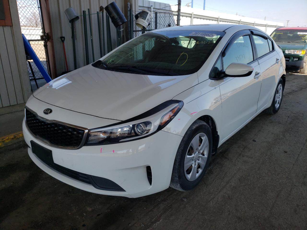 Photo 2 from auction – 2017 KIA FORTE LX with VIN 3KPFK4A7XHE066310