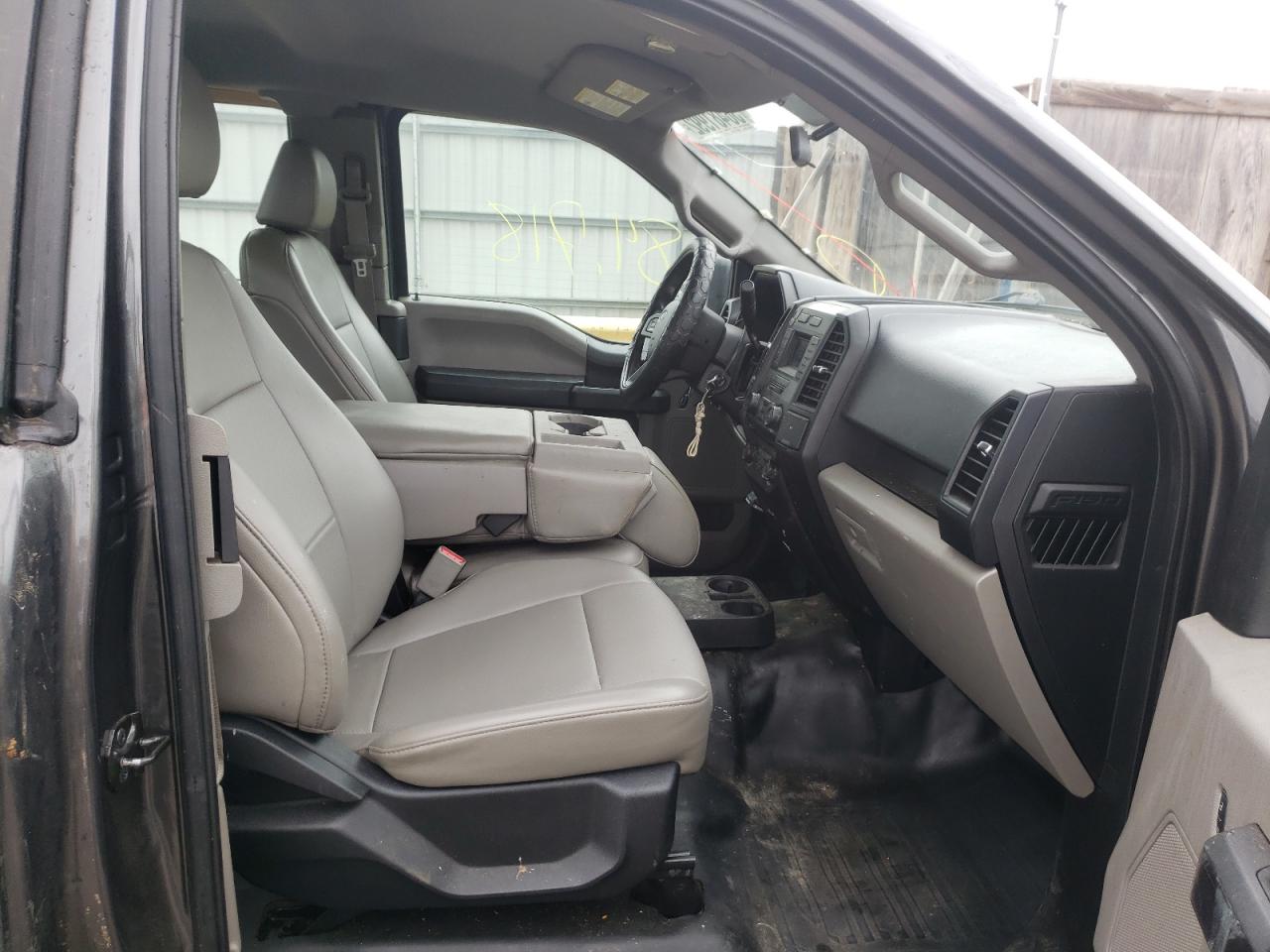 Photo 5 from auction – 2016 FORD F150 SUPER with VIN 1FTEX1CP5GFA82542