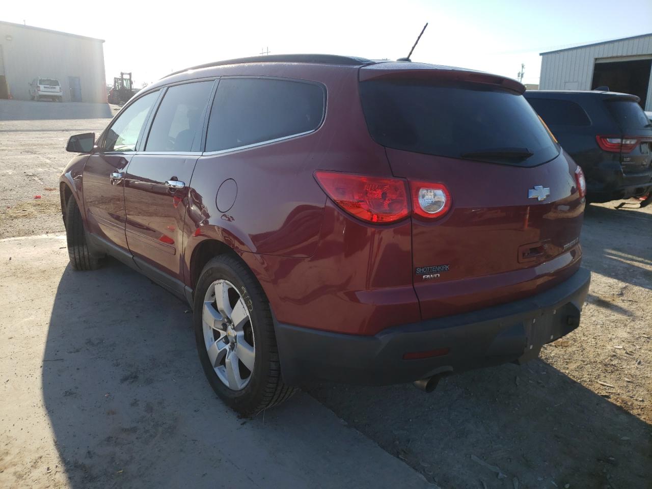 Photo 3 from auction – 2010 CHEVROLET TRAVERSE L with VIN 1GNLVFEDXAJ229818