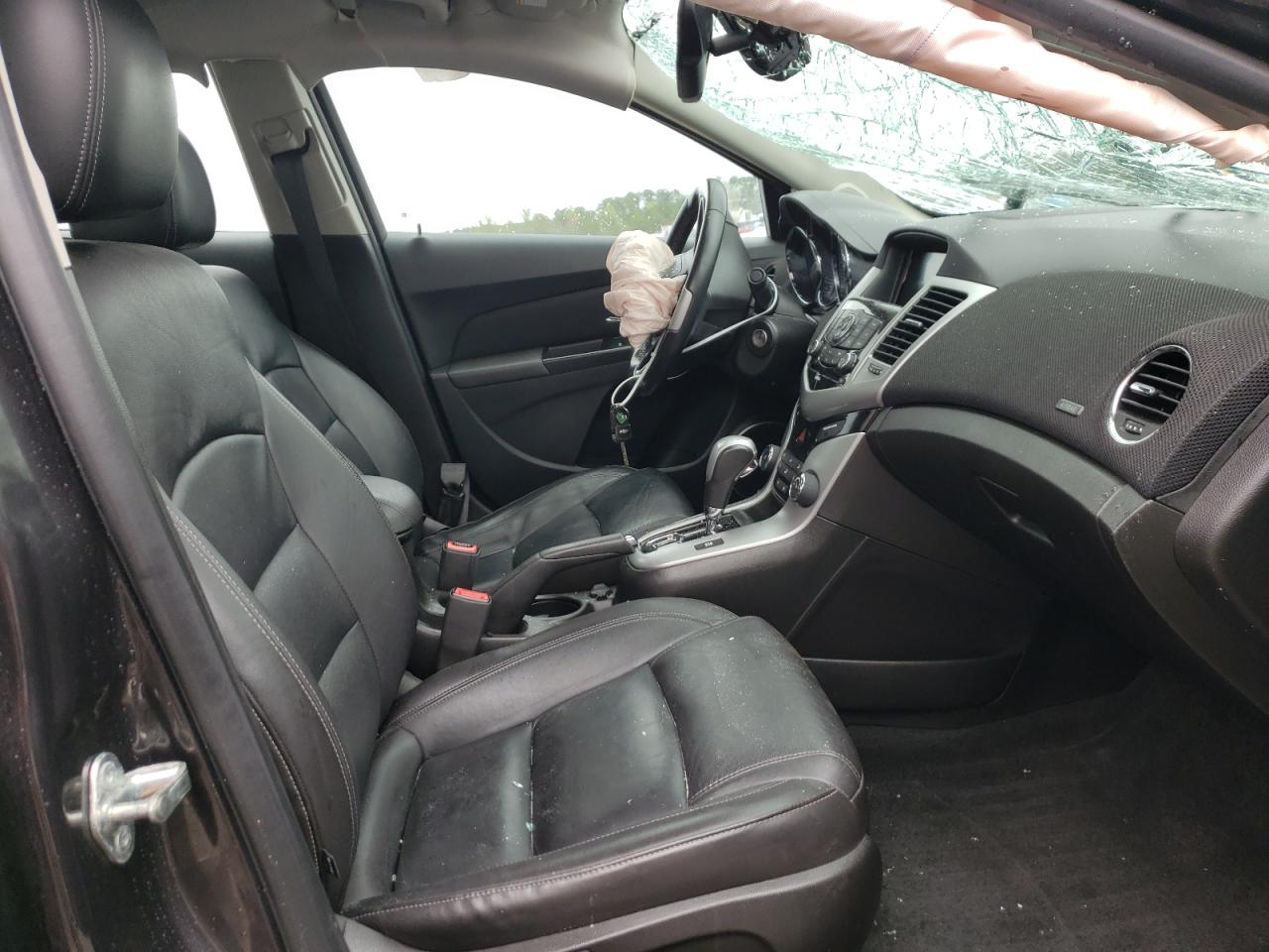 Photo 5 from auction – 2014 CHEVROLET CRUZE with VIN 1G1P75SZ3E7101236