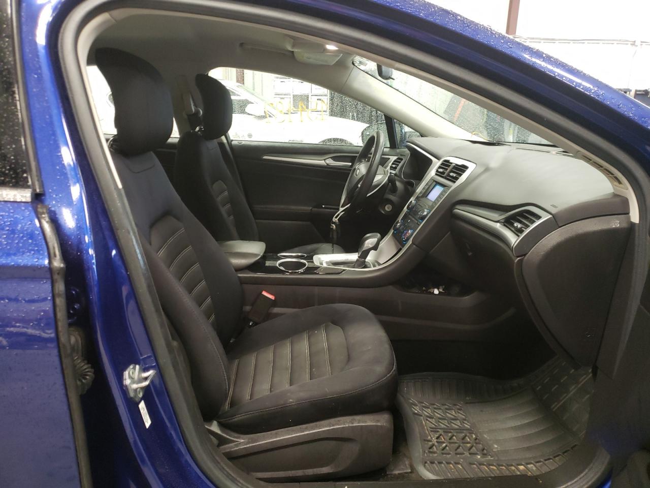 Photo 5 from auction – 2013 FORD FUSION with VIN 3FA6P0H71DR118559