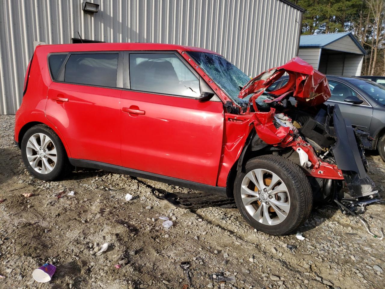 KIA SOUL + 2016 with VIN KNDJP3A53G7826841 - Photo from auction
