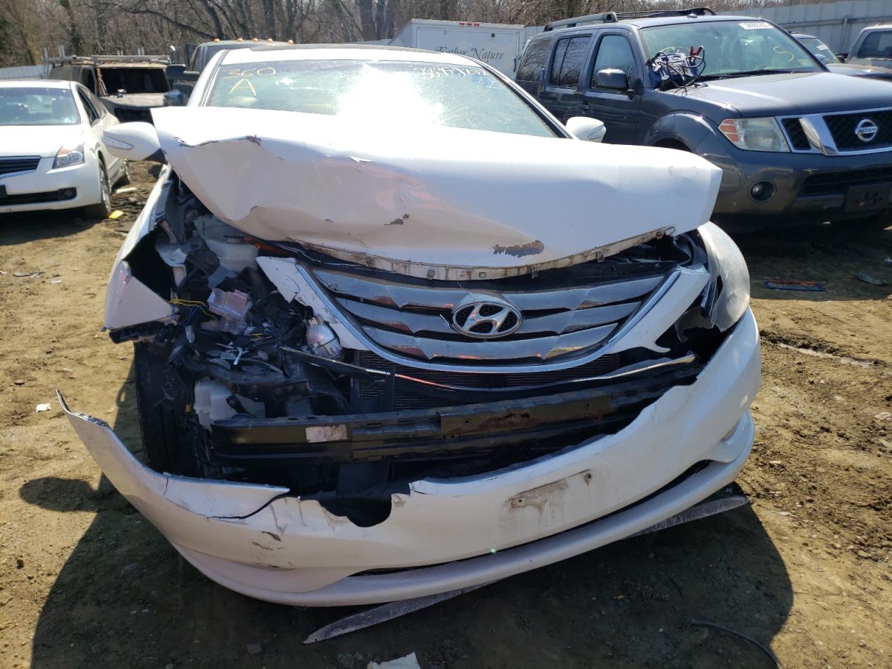 Photo 9 from auction – 2011 HYUNDAI SONATA SE with VIN 5NPEC4AC9BH307041
