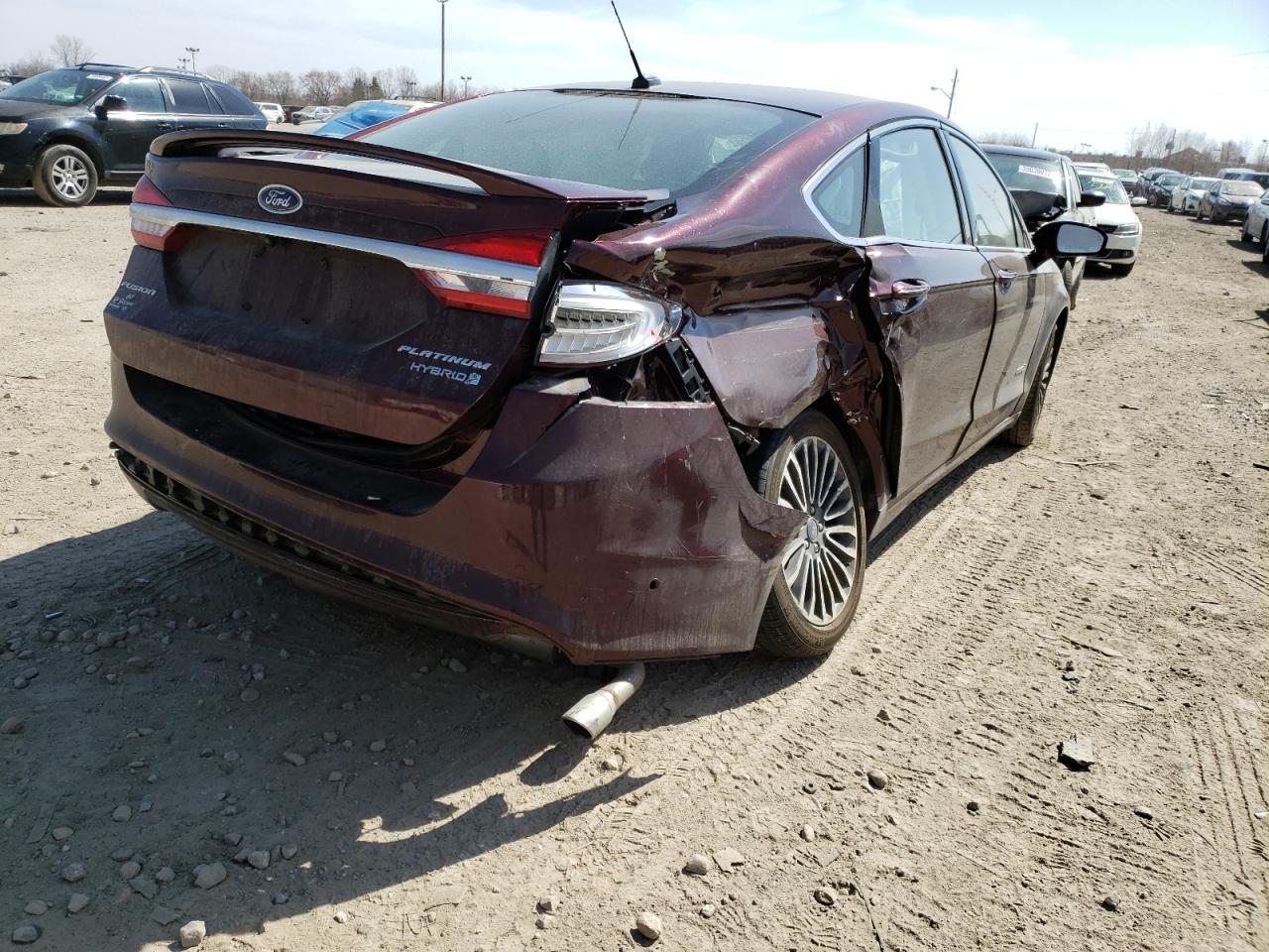 Photo 4 from auction – 2017 FORD FUSION TIT with VIN 3FA6P0RU3HR245792
