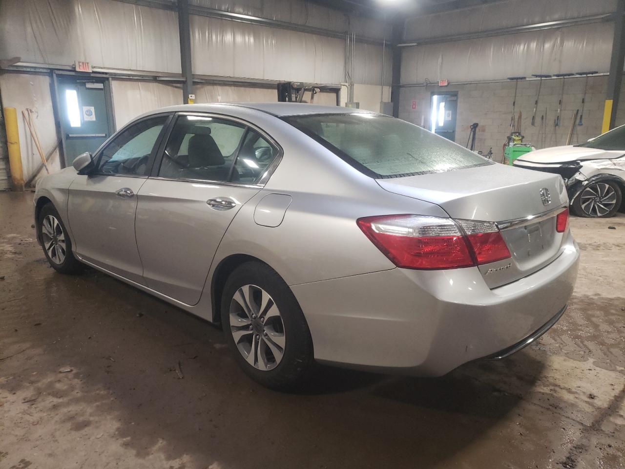 Photo 3 from auction – 2014 HONDA ACCORD LX with VIN 1HGCR2F38EA137089