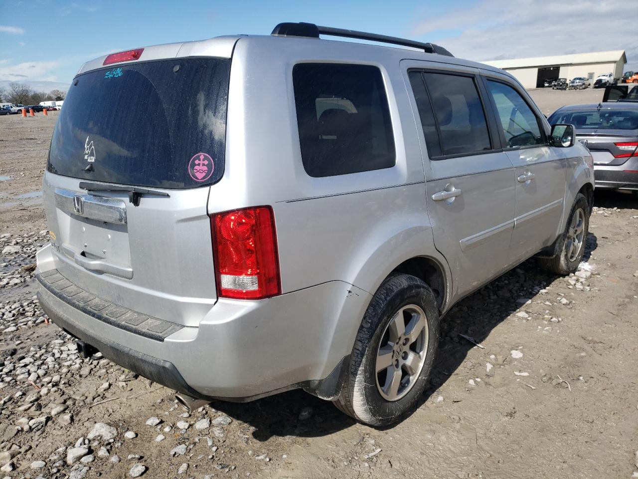 Photo 4 from auction – 2011 HONDA PILOT EX with VIN 5FNYF3H49BB012842