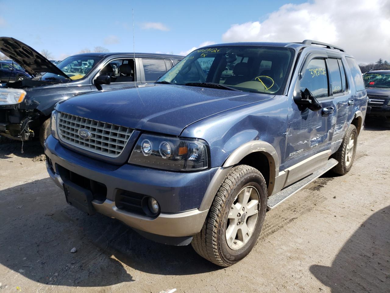 Photo 2 from auction – 2004 FORD EXPLORER E with VIN 1FMZU74W44ZA69953