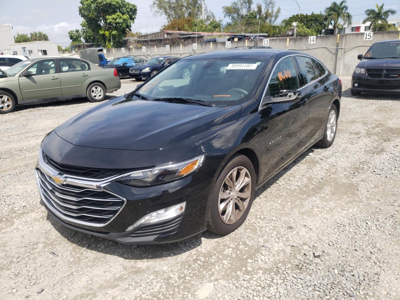 Photo 2 from auction – 2019 CHEVROLET MALIBU LT with VIN 1G1ZD5ST7KF175774