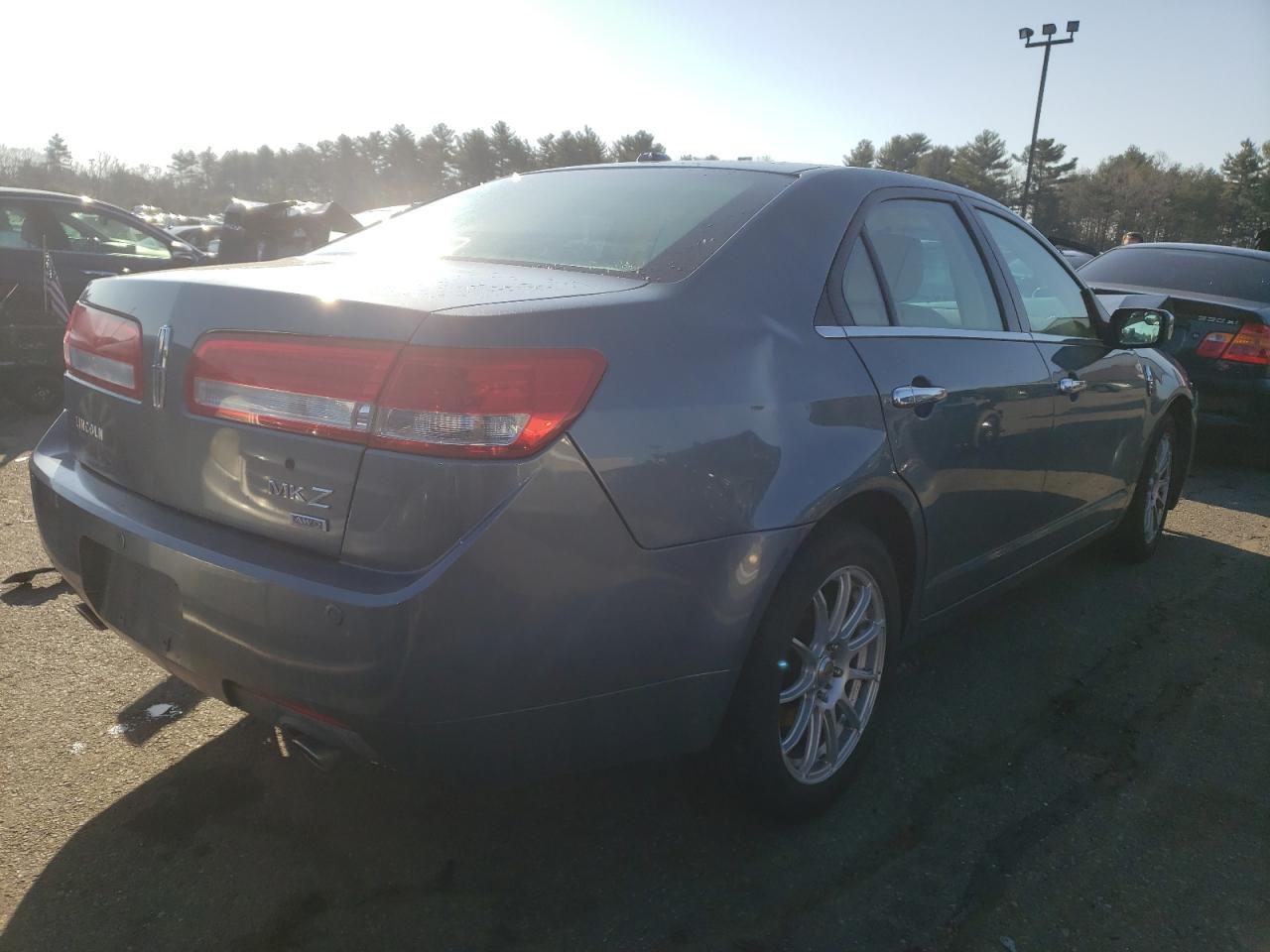 Photo 4 from auction – 2011 LINCOLN MKZ with VIN 3LNHL2JC2BR759133