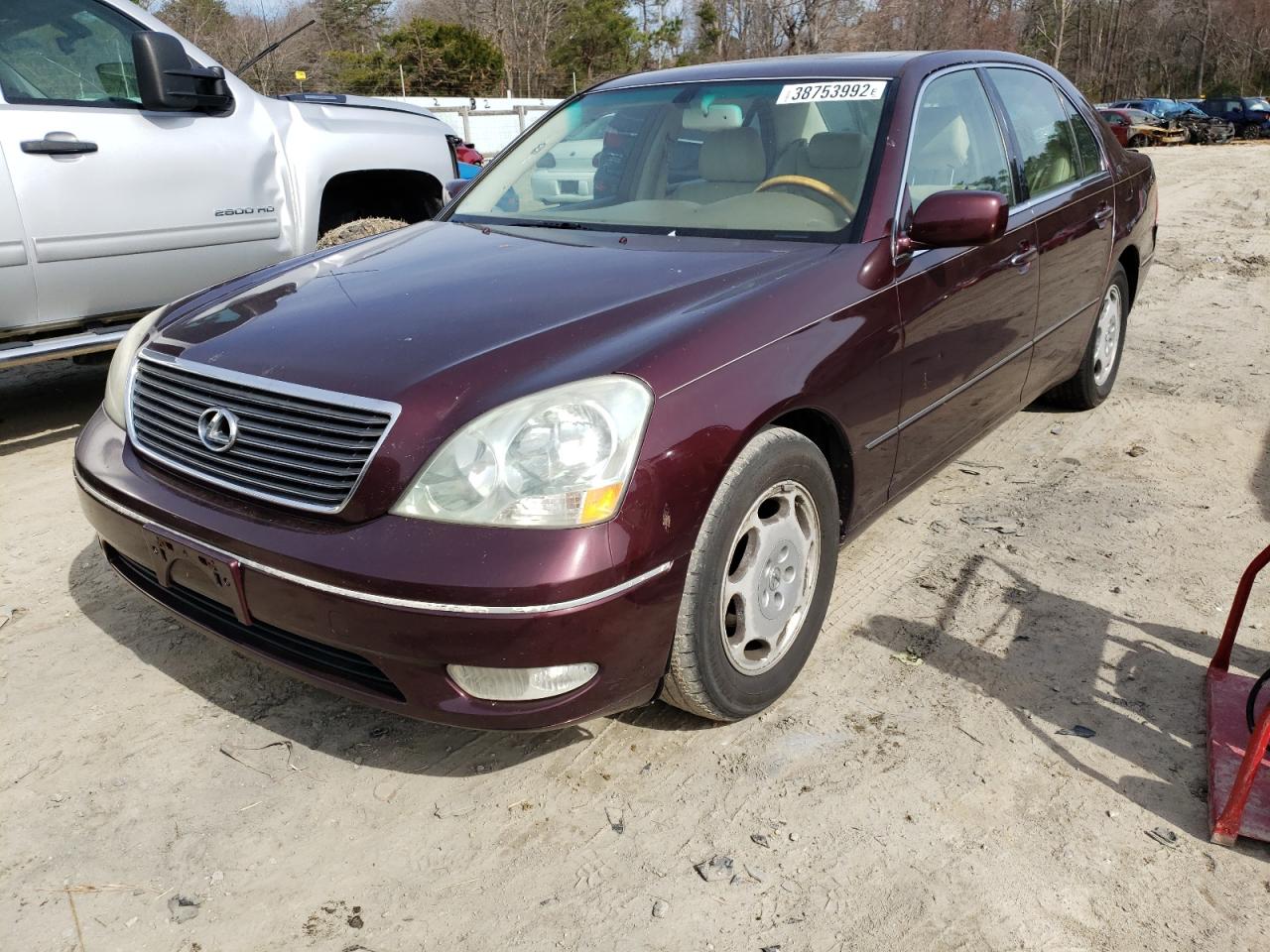 Photo 2 from auction – 2001 LEXUS LS 430 with VIN JTHBN30FX10025939