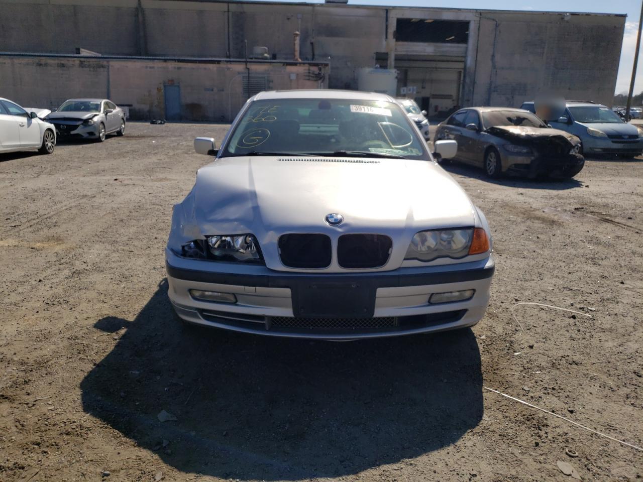 Photo 9 from auction – 2001 BMW 330 I with VIN WBAAV53481FJ68756