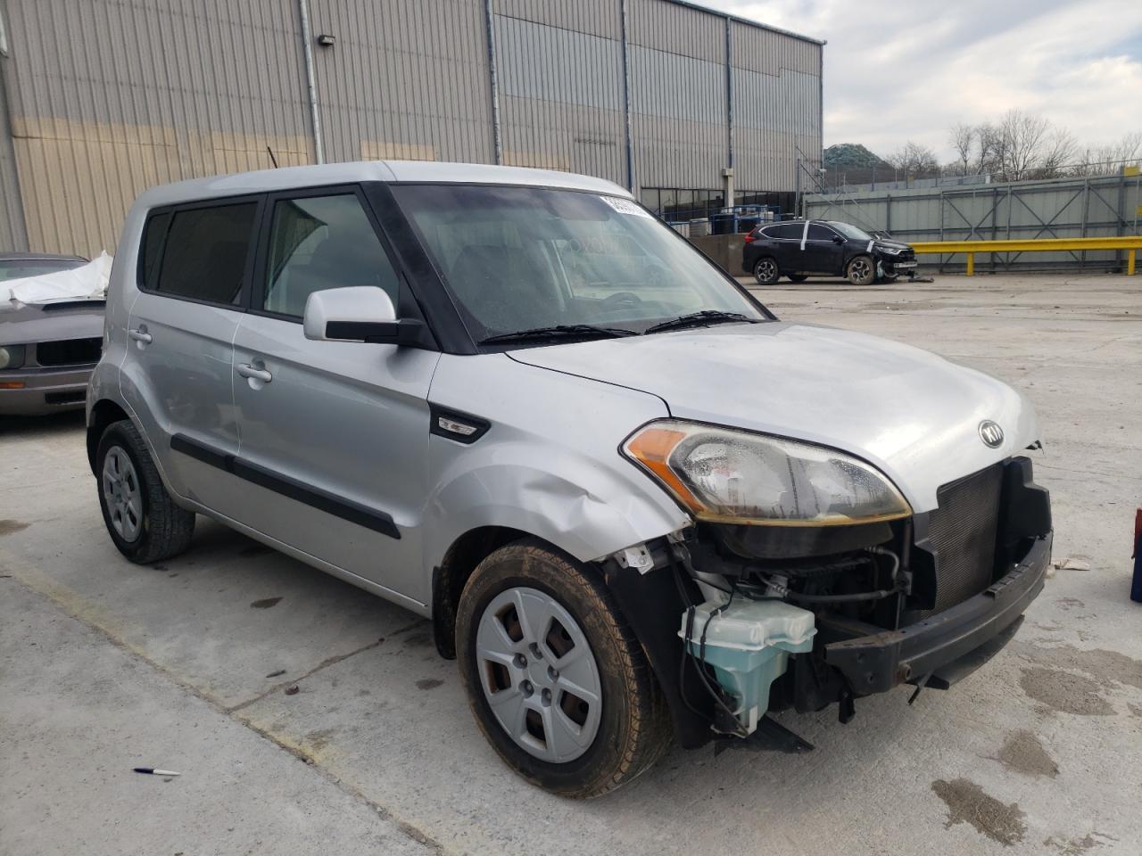 KIA SOUL 2013 with VIN KNDJT2A5XD7571641 - Photo from auction