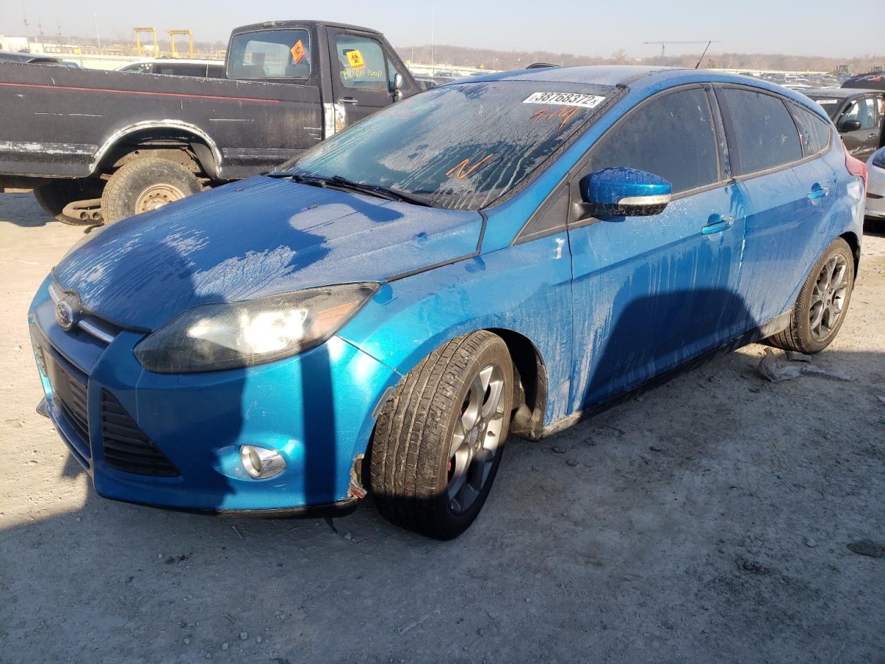 Photo 2 from auction – 2014 FORD FOCUS SE with VIN 1FADP3K28EL213173