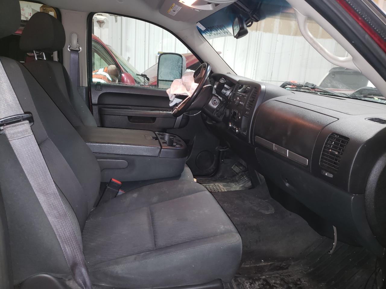 Photo 5 from auction – 2013 CHEVROLET SILVERADO with VIN 3GCPKSE74DG253933