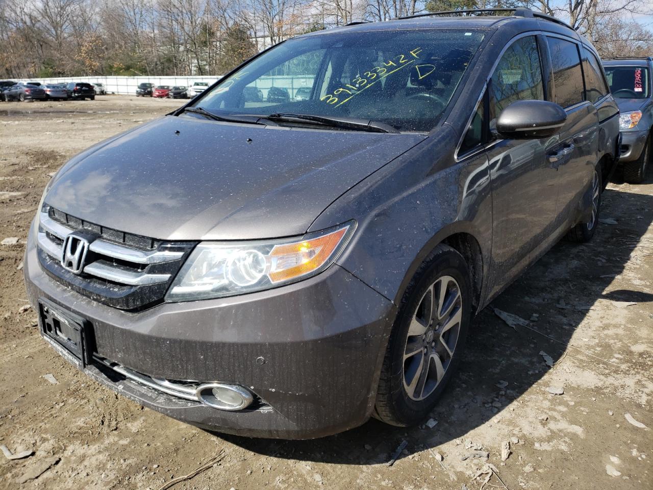 Photo 2 from auction – 2014 HONDA ODYSSEY TO with VIN 5FNRL5H91EB014352