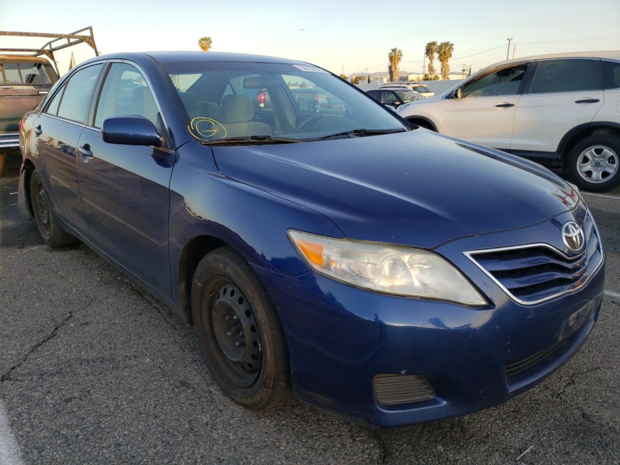 TOYOTA CAMRY BASE 2011 with VIN 4T1BF3EK7BU748528 - Photo from auction