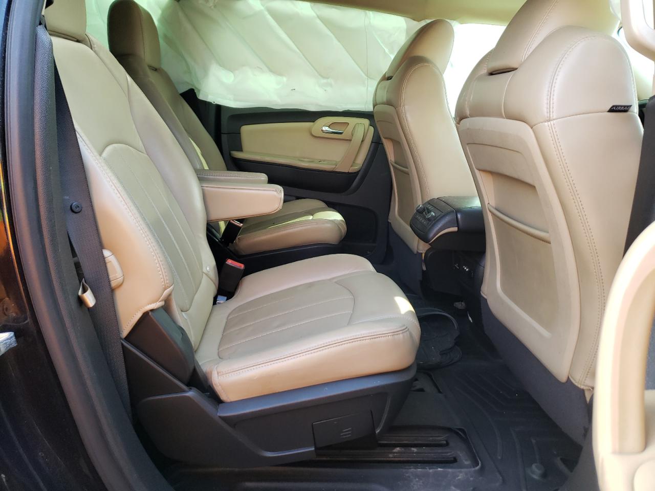 Photo 6 from auction – 2012 CHEVROLET TRAVERSE L with VIN 1GNKVLED3CJ372574