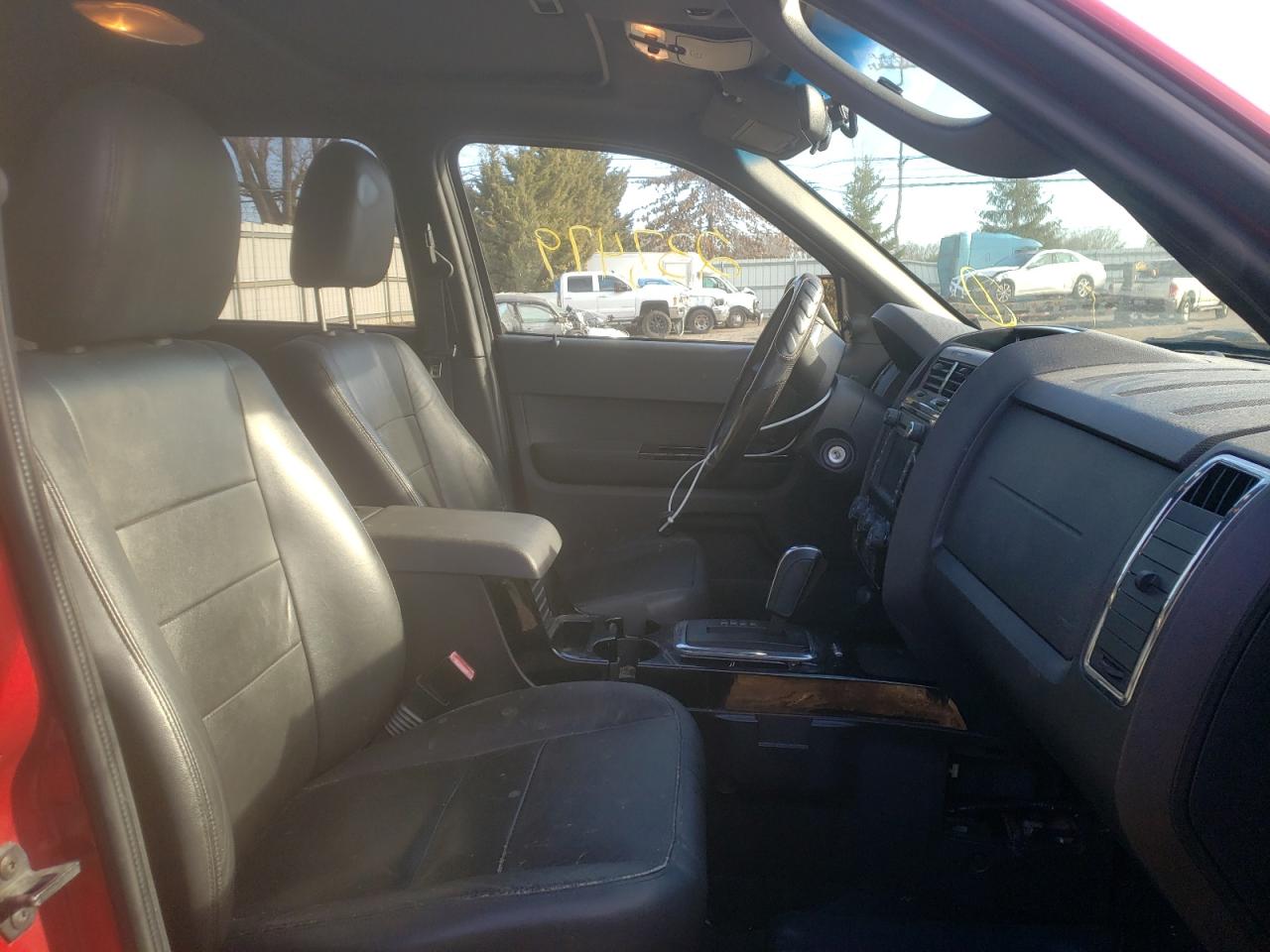 Photo 5 from auction – 2010 FORD ESCAPE LIM with VIN 1FMCU9EG8AKA03869