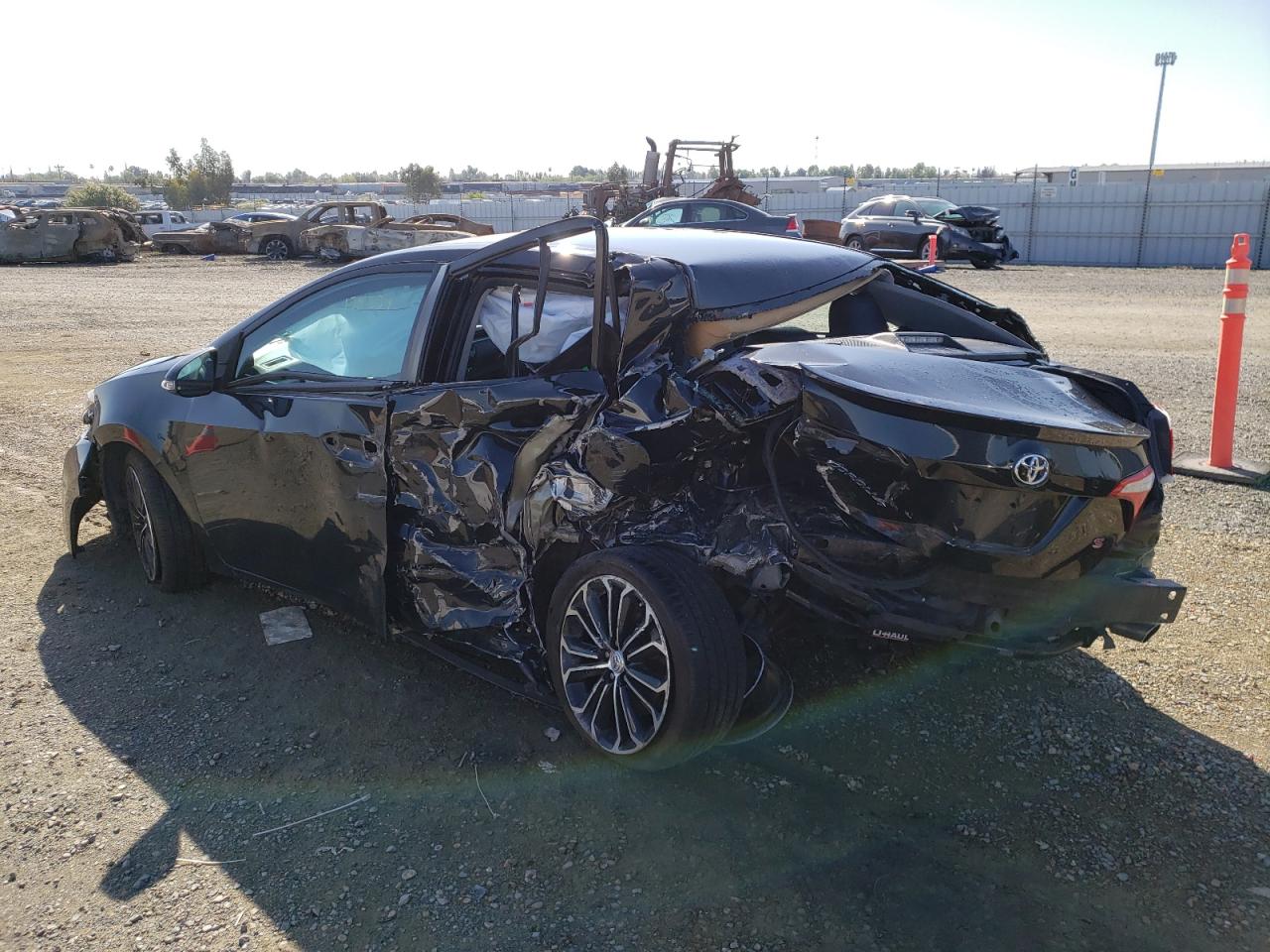 Photo 3 from auction – 2014 TOYOTA COROLLA L with VIN 2T1BURHE0EC186587
