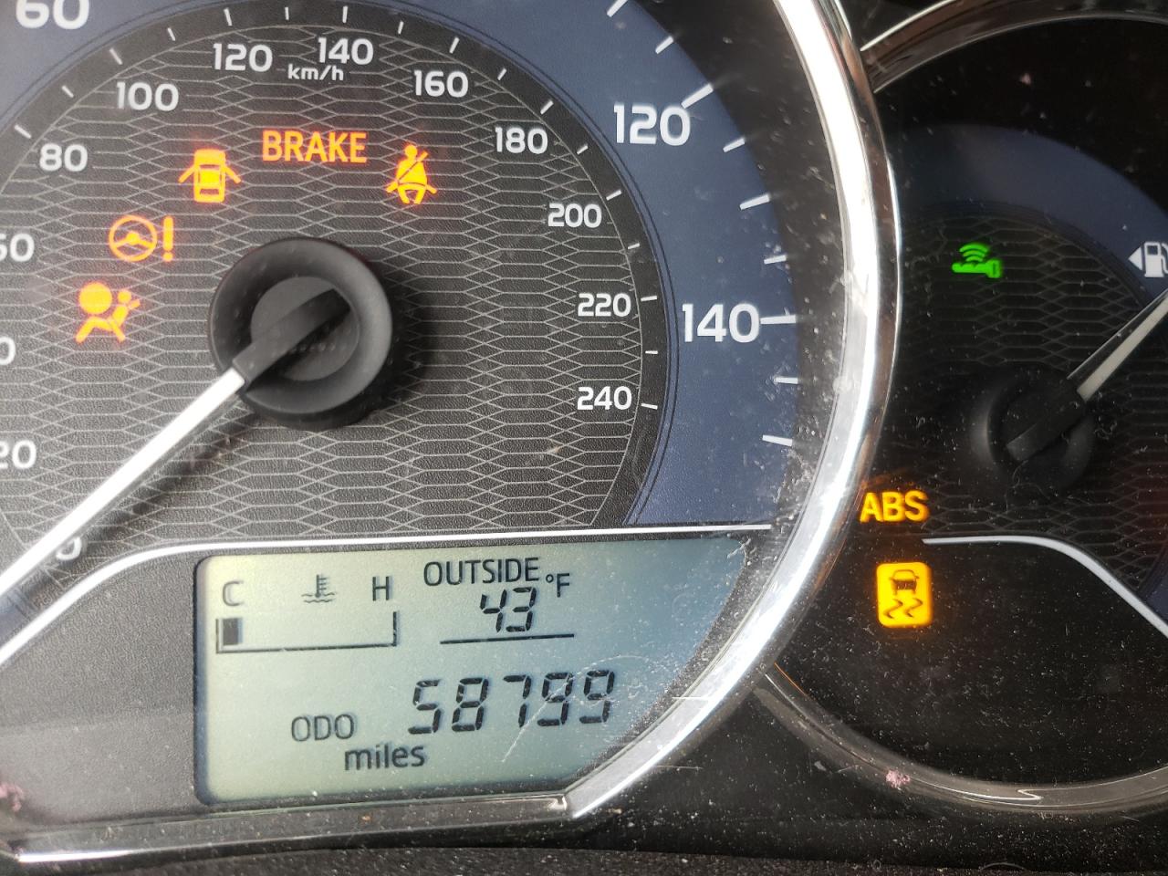 Photo 8 from auction – 2016 TOYOTA COROLLA EC with VIN 5YFBPRHE3GP406153