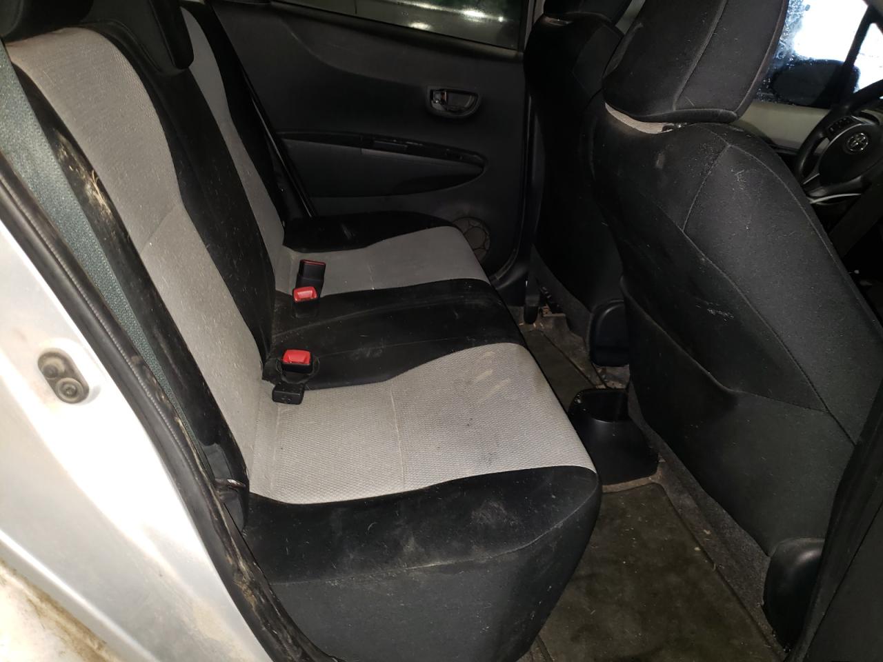 Photo 6 from auction – 2012 TOYOTA YARIS with VIN JTDKTUD37CD510693