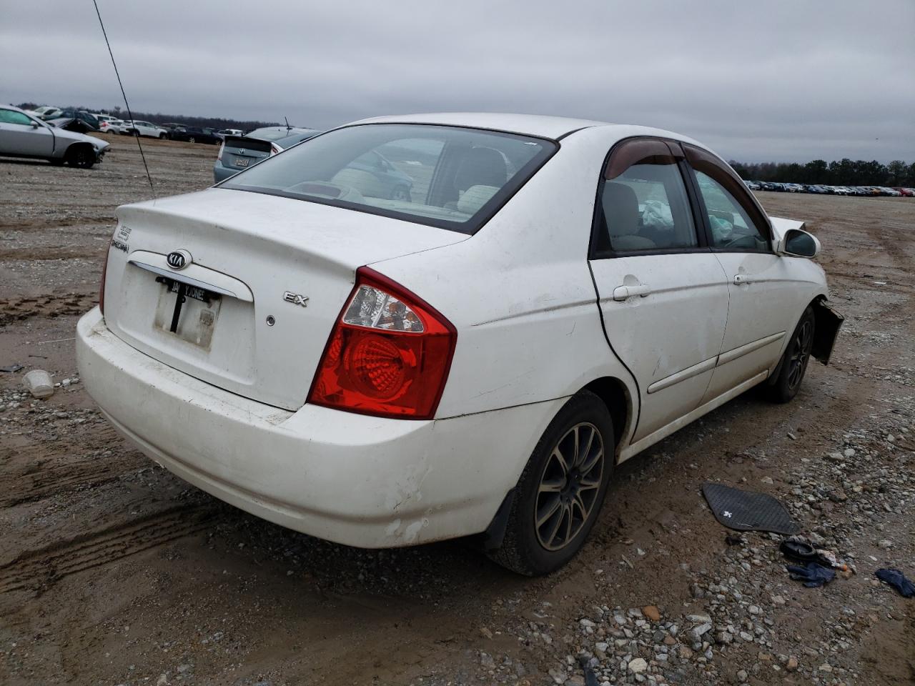 Photo 4 from auction – 2006 KIA SPECTRA LX with VIN KNAFE121865276216
