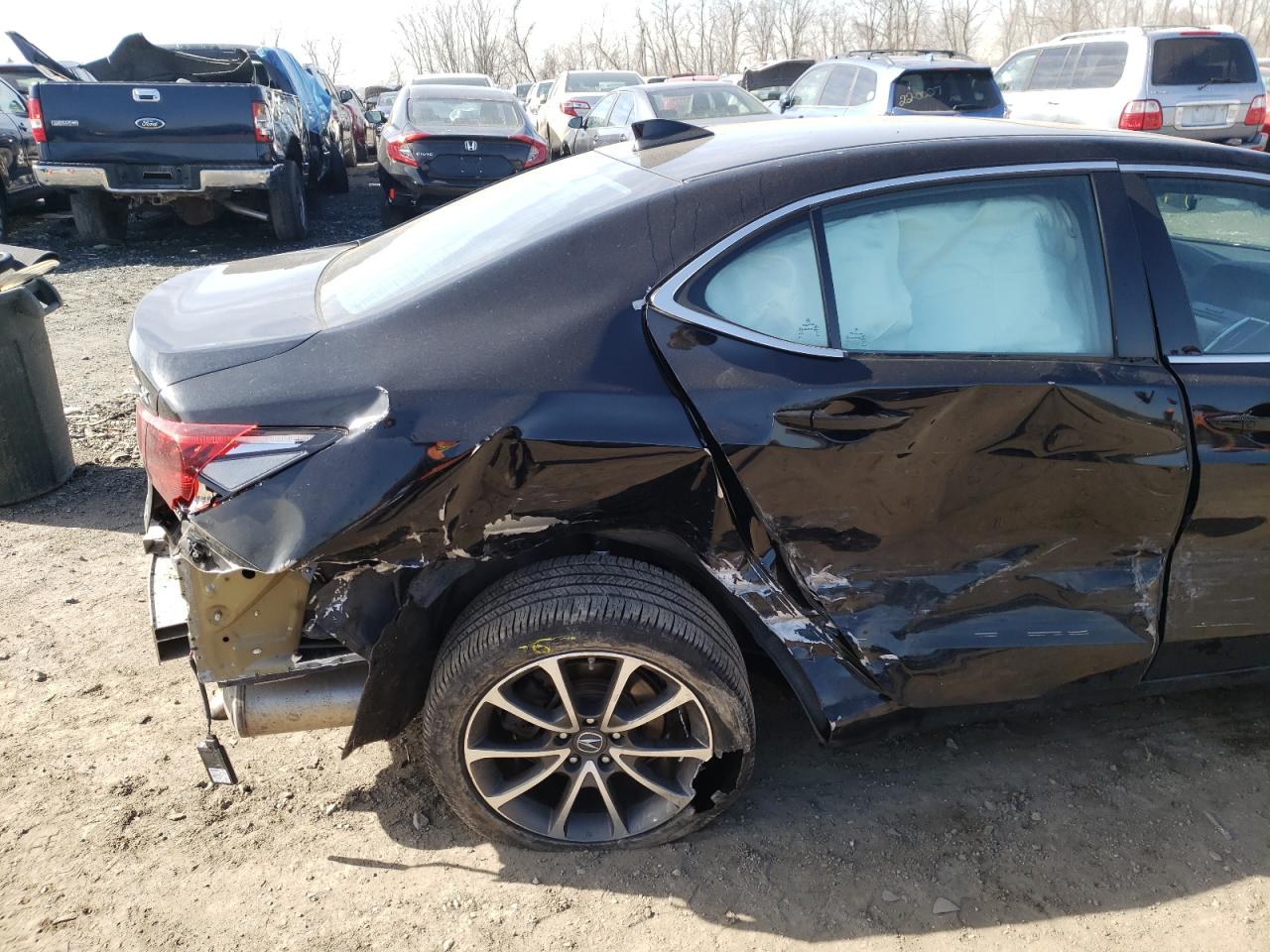 Photo 9 from auction – 2015 ACURA TLX TECH with VIN 19UUB3F52FA002157