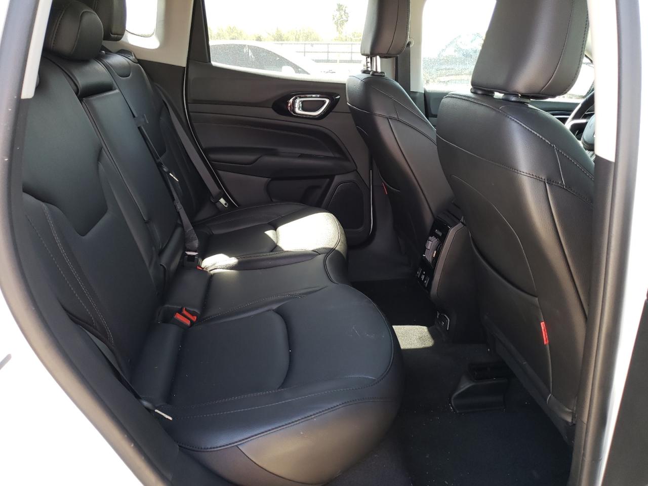 Photo 6 from auction – 2022 JEEP COMPASS TR with VIN 3C4NJDDB1NT122740