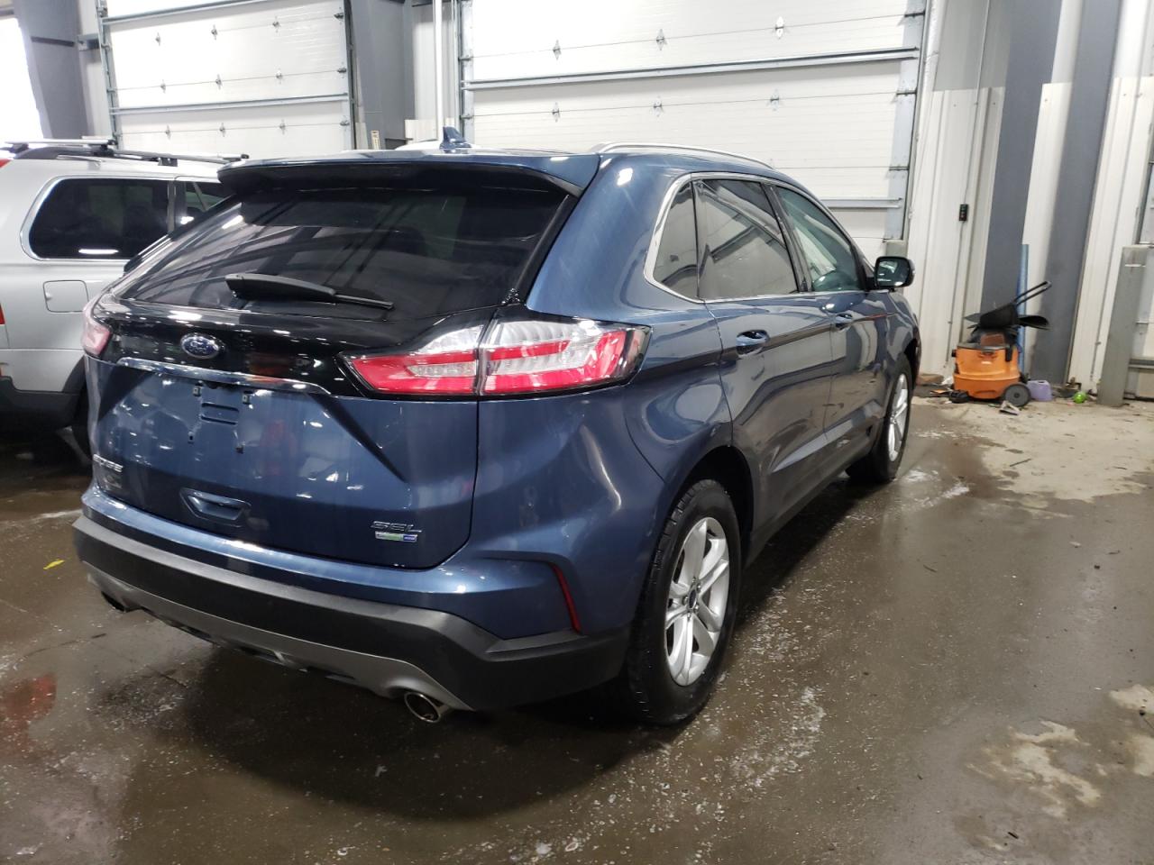 Photo 4 from auction – 2019 FORD EDGE SEL with VIN 2FMPK4J93KBB93402